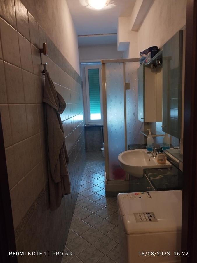 Vercelli Holiday House Torino Esterno foto
